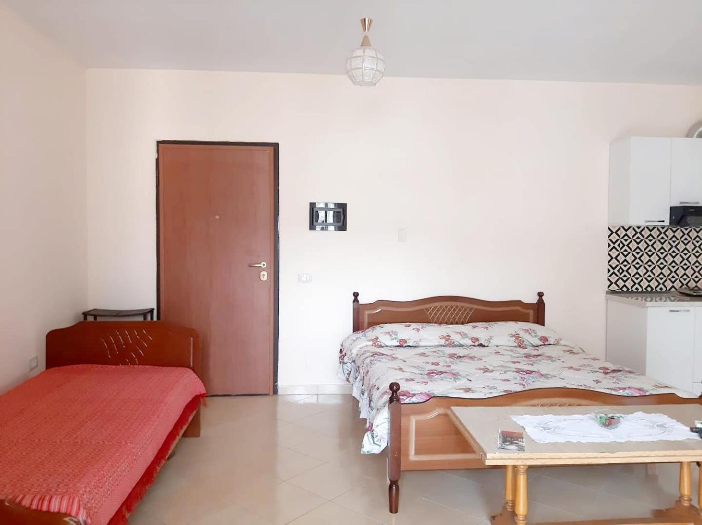 Grazioso Apartamento Arredato A Due Passi Dal Lungomare Vlorë Exterior foto